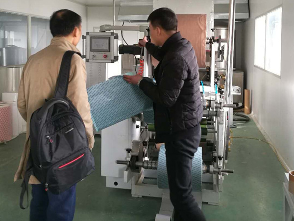 黑膏藥批發哪家比較好?正規膏藥廠家需要具備什么實力? 黑膏藥批發哪家比較好?正規膏藥廠家需要具備什么實力?