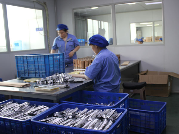 自己做膏藥生產商自己建廠合適還是找代加工廠家合作貼牌? 自己做膏藥生產商自己建廠合適還是找代加工廠家合作貼牌?